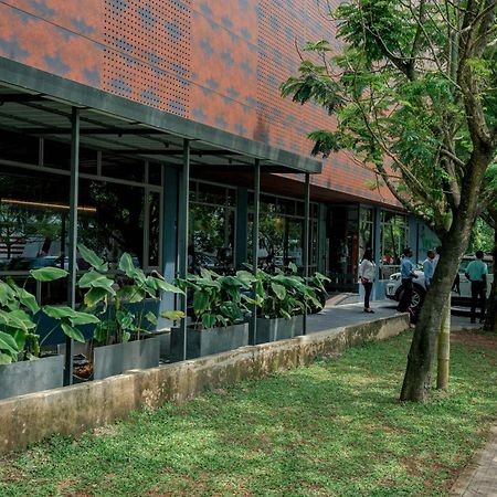 Aryaas Regent Kochi Exterior foto